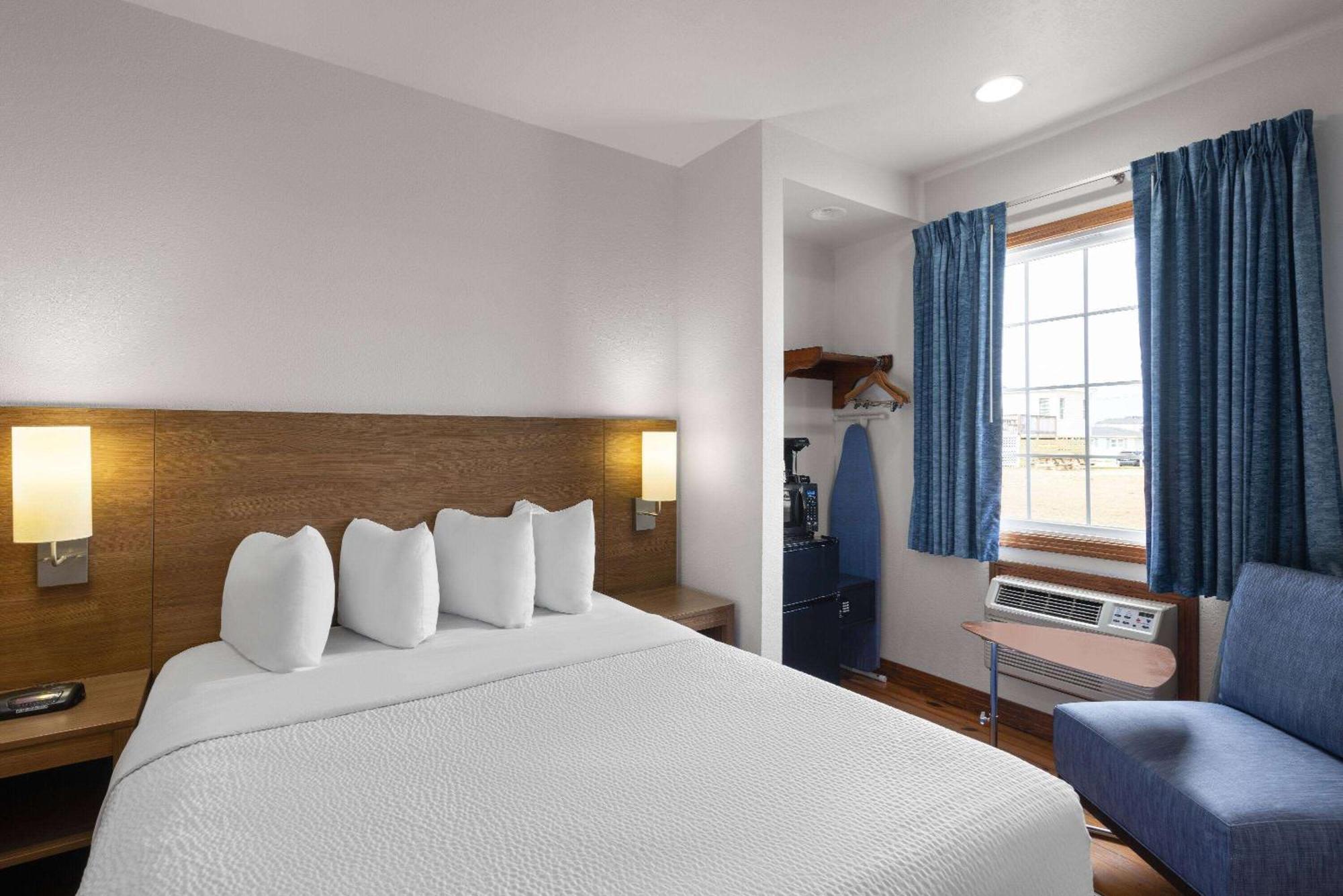 Days Inn By Wyndham Kill Devil Hills Oceanfront - Wilbur Eksteriør bilde