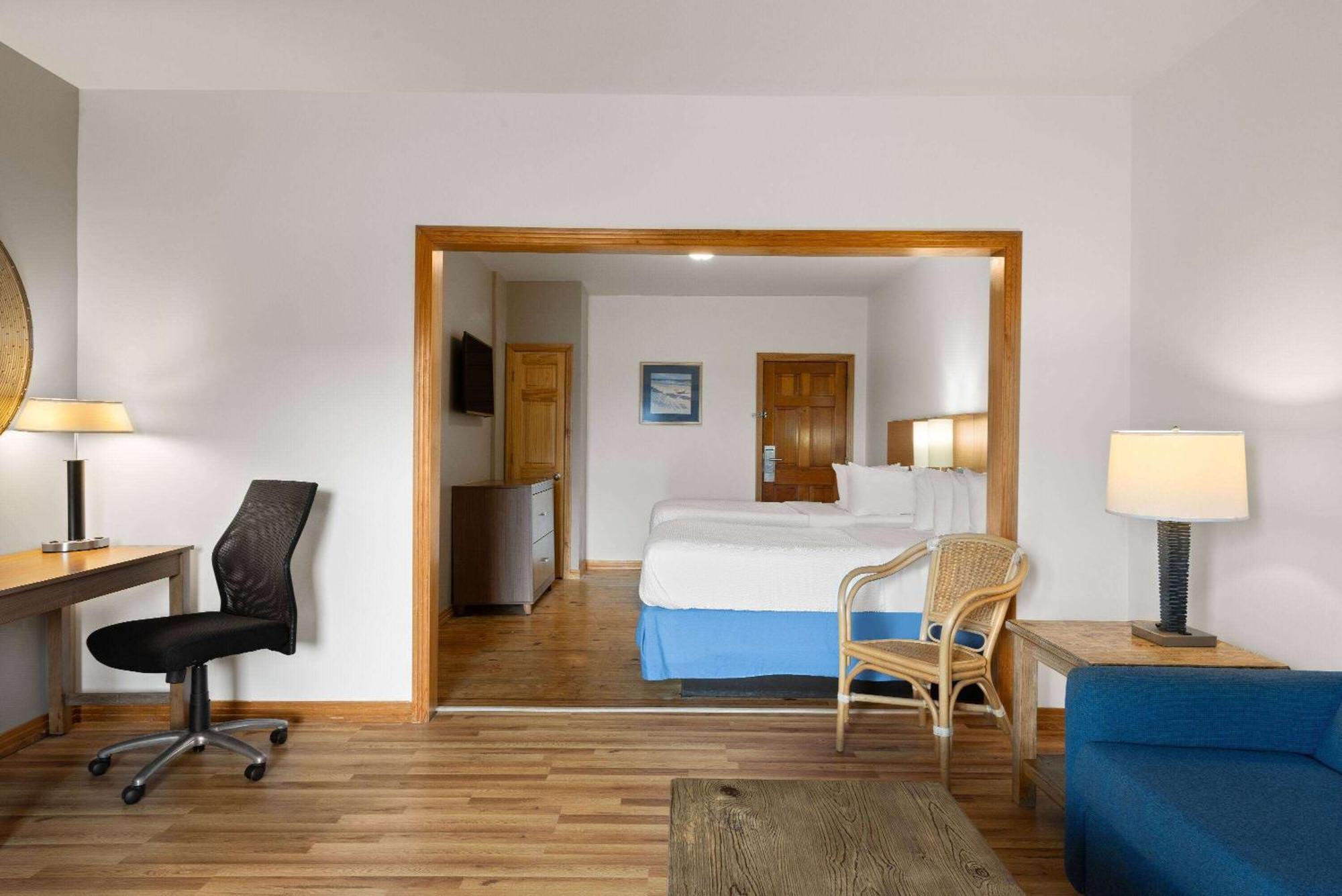 Days Inn By Wyndham Kill Devil Hills Oceanfront - Wilbur Eksteriør bilde