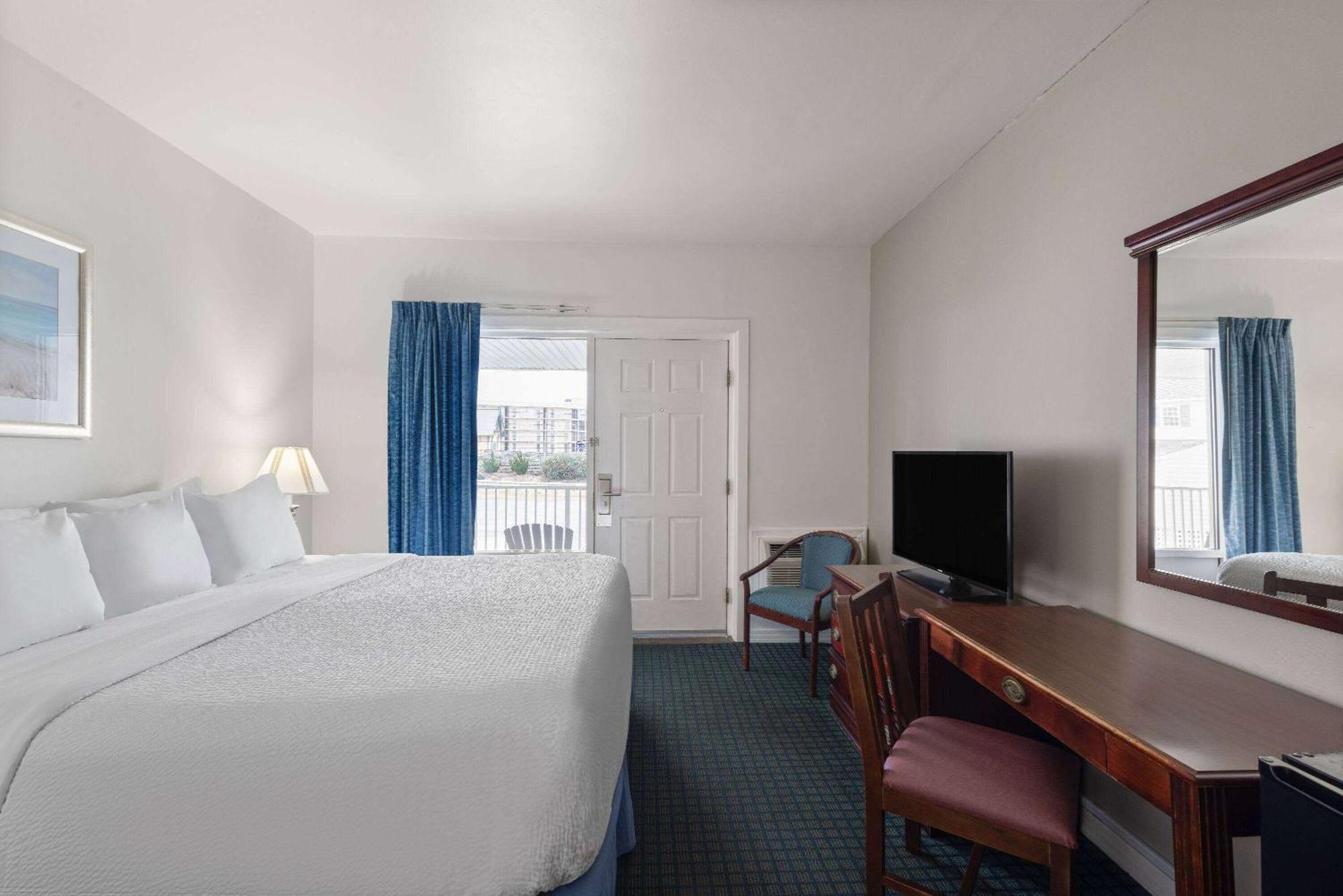 Days Inn By Wyndham Kill Devil Hills Oceanfront - Wilbur Eksteriør bilde