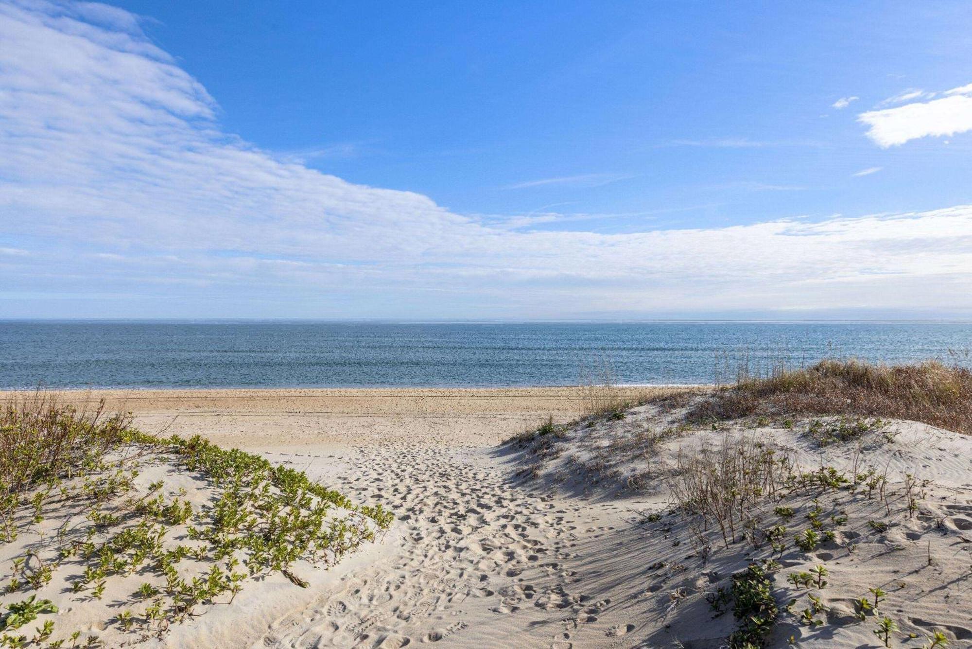 Days Inn By Wyndham Kill Devil Hills Oceanfront - Wilbur Eksteriør bilde