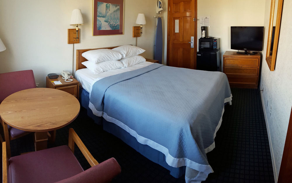 Days Inn By Wyndham Kill Devil Hills Oceanfront - Wilbur Eksteriør bilde