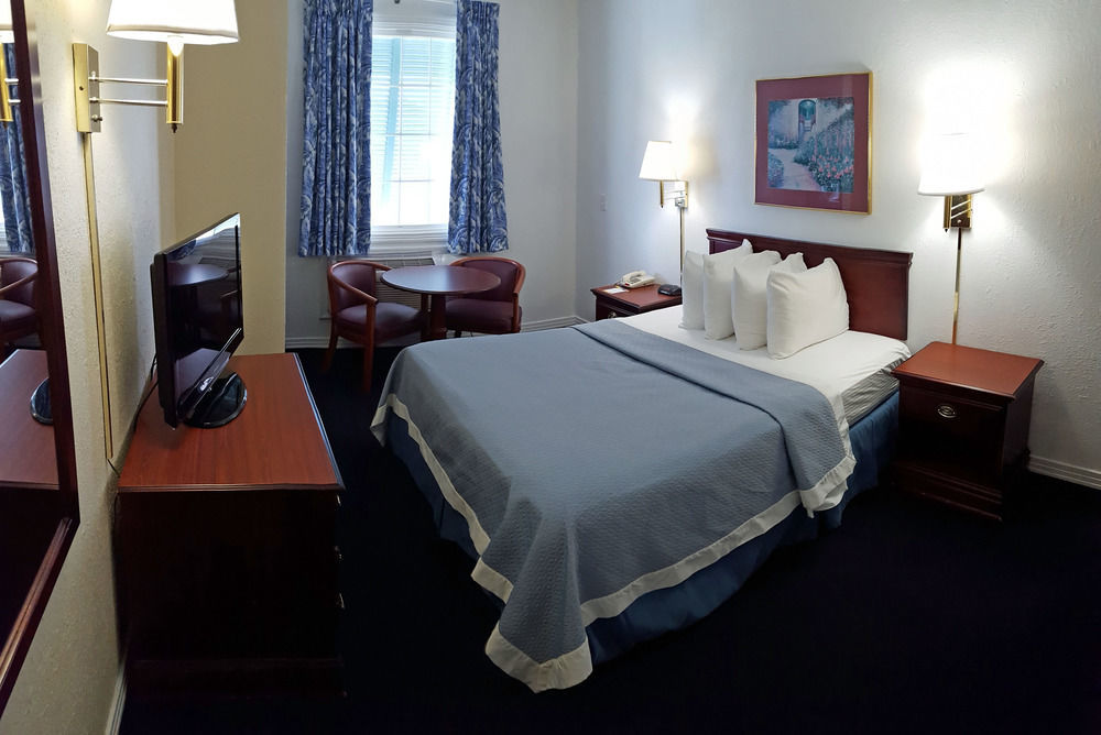 Days Inn By Wyndham Kill Devil Hills Oceanfront - Wilbur Eksteriør bilde