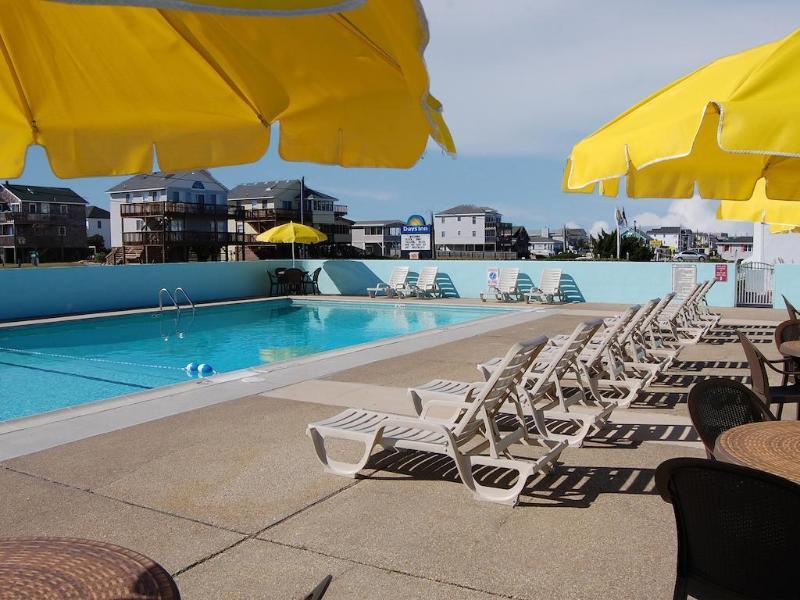 Days Inn By Wyndham Kill Devil Hills Oceanfront - Wilbur Eksteriør bilde